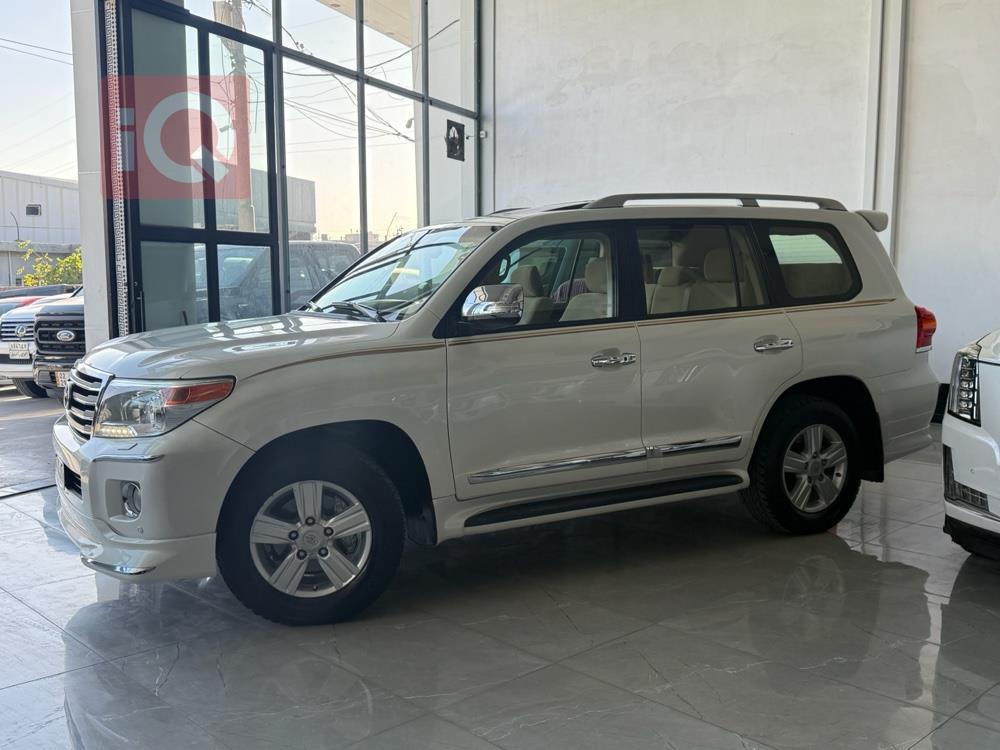 https://cdn.iqcars.ioimage_picker_CE6C973D-1E62-4CA4-B220-1828F86C8669-11654-000004D484E887EF_out.jpg